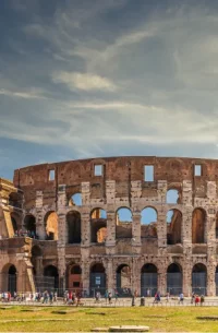 nice picture of the colosseum in rome